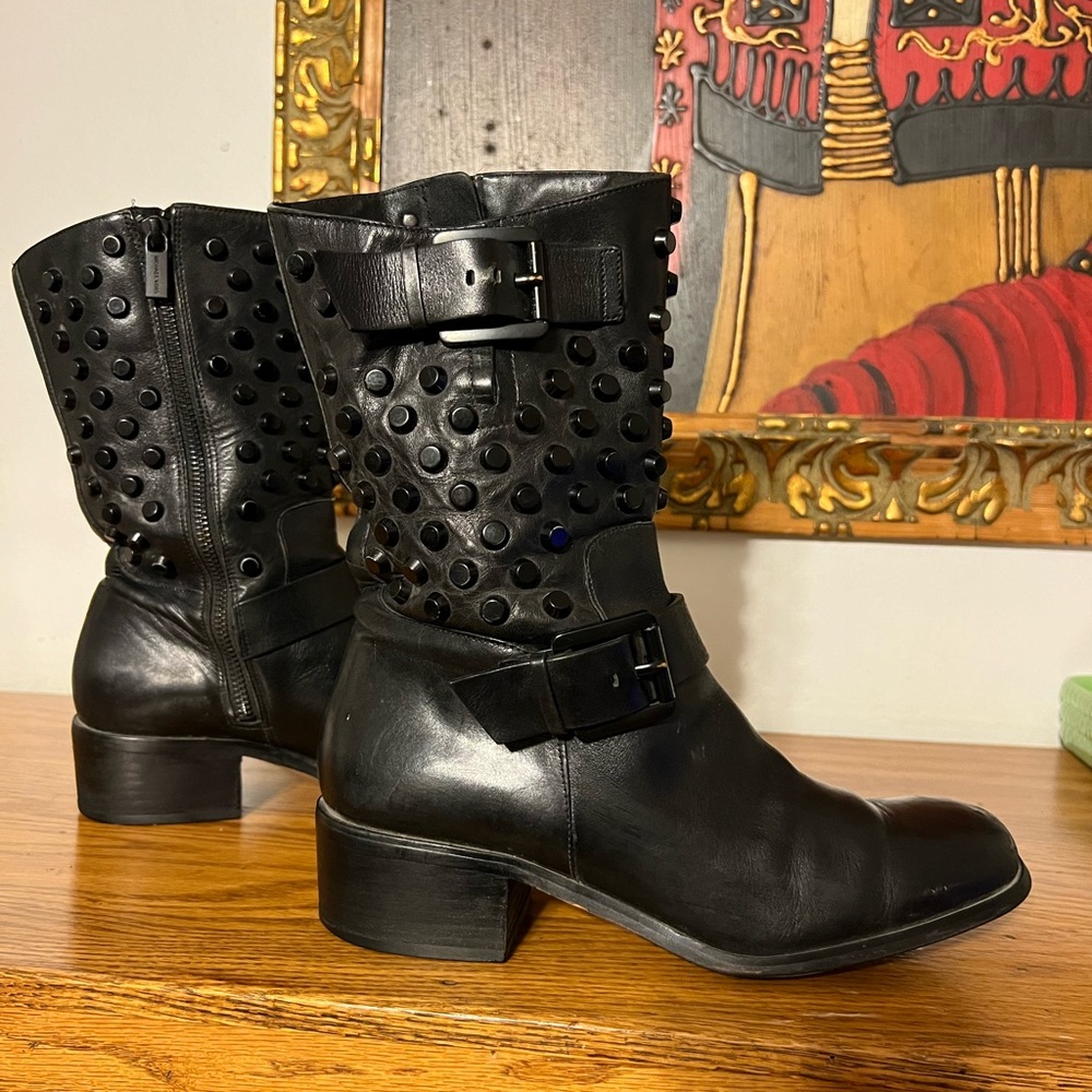 MK leather boots size 7 in good condition